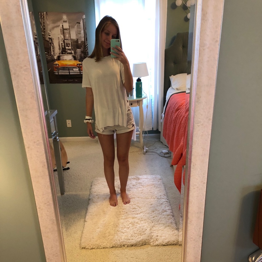 White t shirt